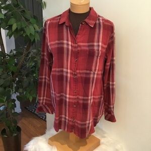 Sonoma Woman’s Large long sleeve button down plaid slight hi Lo top